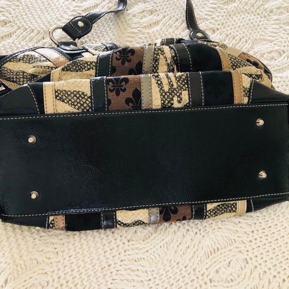 Handbag - Picture 8 of 8